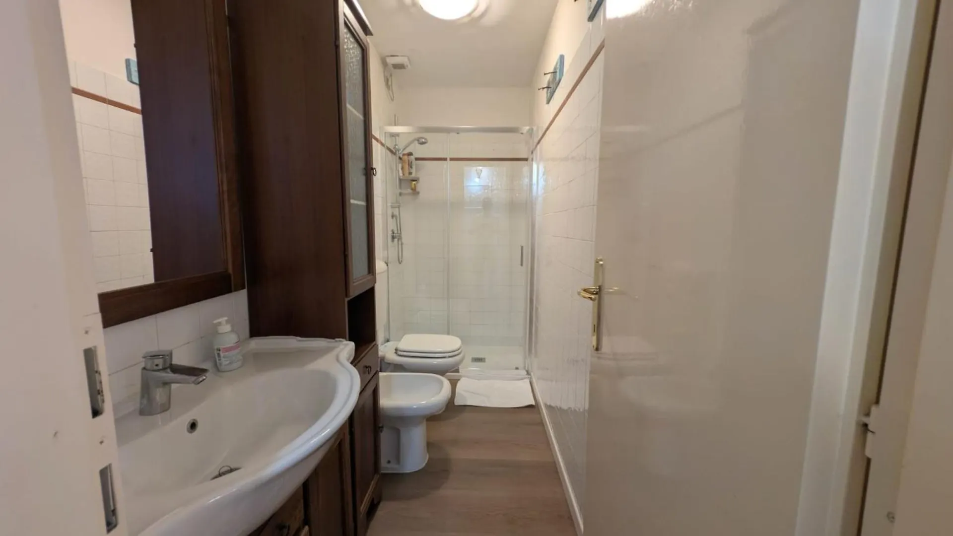 Timeless Home Deluxe Smart Cinema Suite With Netflix & Disney 帕爾馬 意大利
